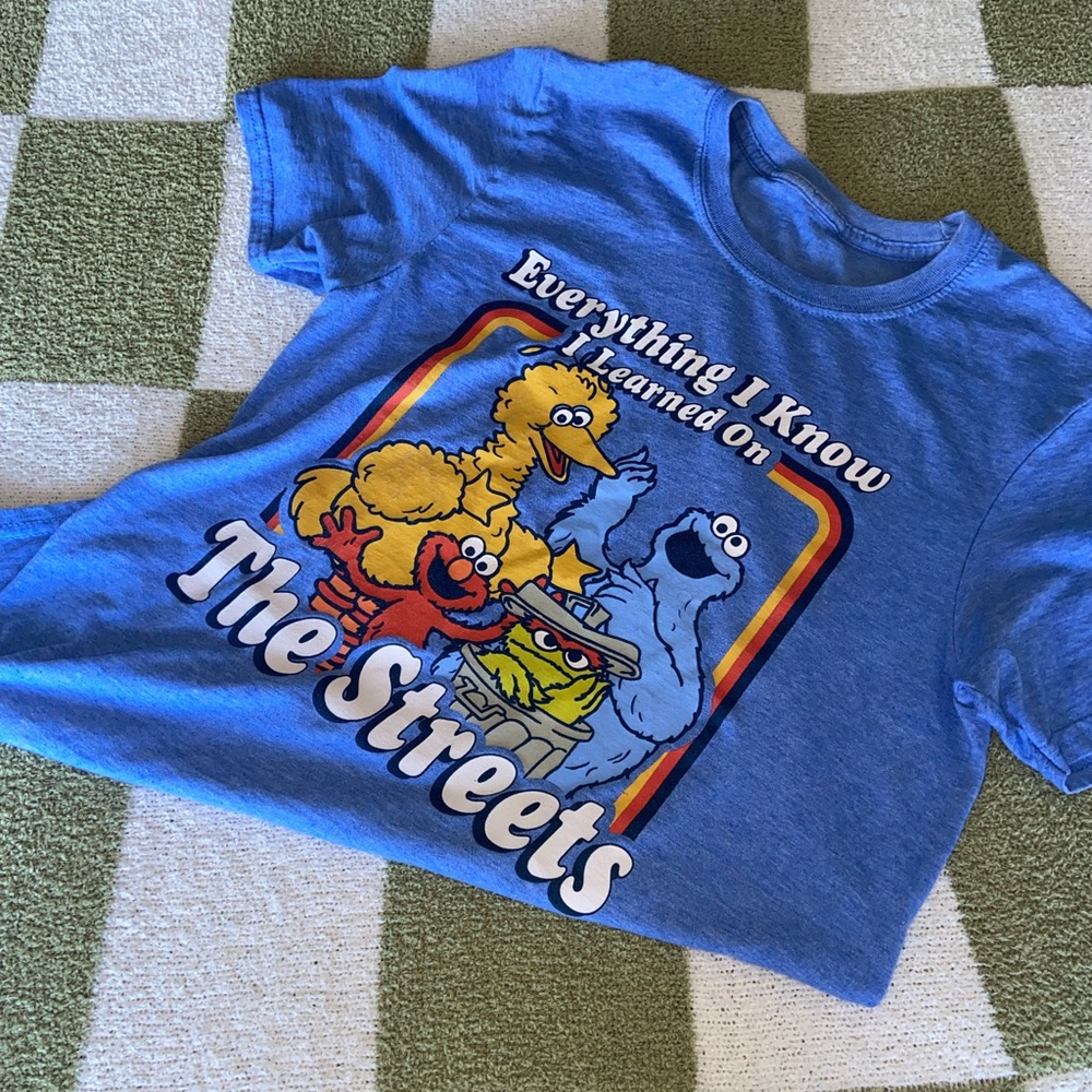 Graphic tee